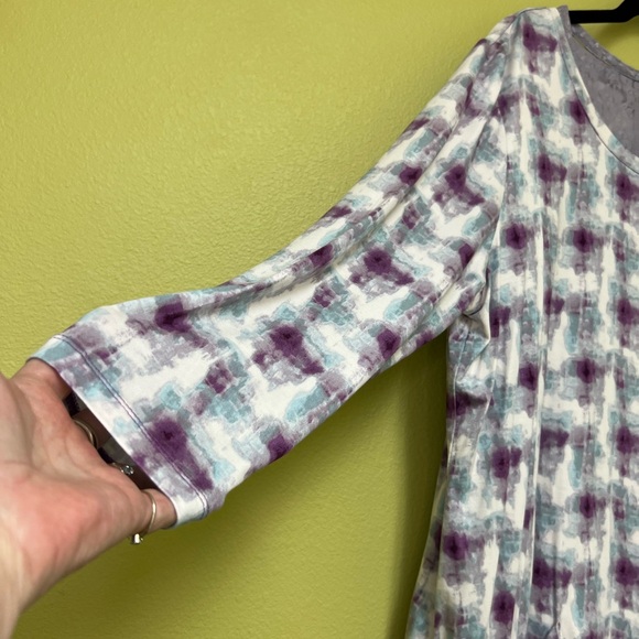 LOGO by Lori Goldstein Purple, lavender, blue and White Tunic And Lace Tank. - Picture 3 of 14